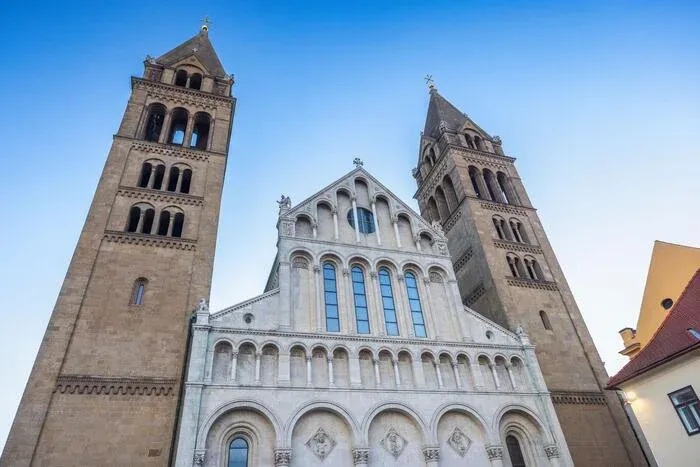 Cathédrale Saint-Pierre-et-Saint-Paul à Pécs - Aix Jumelages